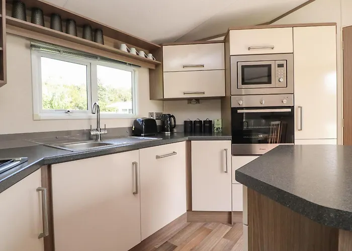 7 The Oaks * 斯基普顿