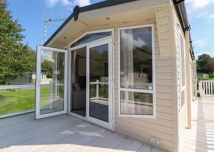 7 The Oaks * 斯基普顿