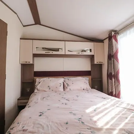 7 The Oaks * 스킵턴